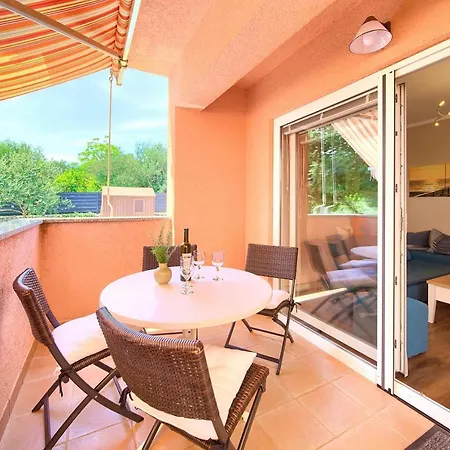 Apartman Bor Krk Krk Town Esterno foto
